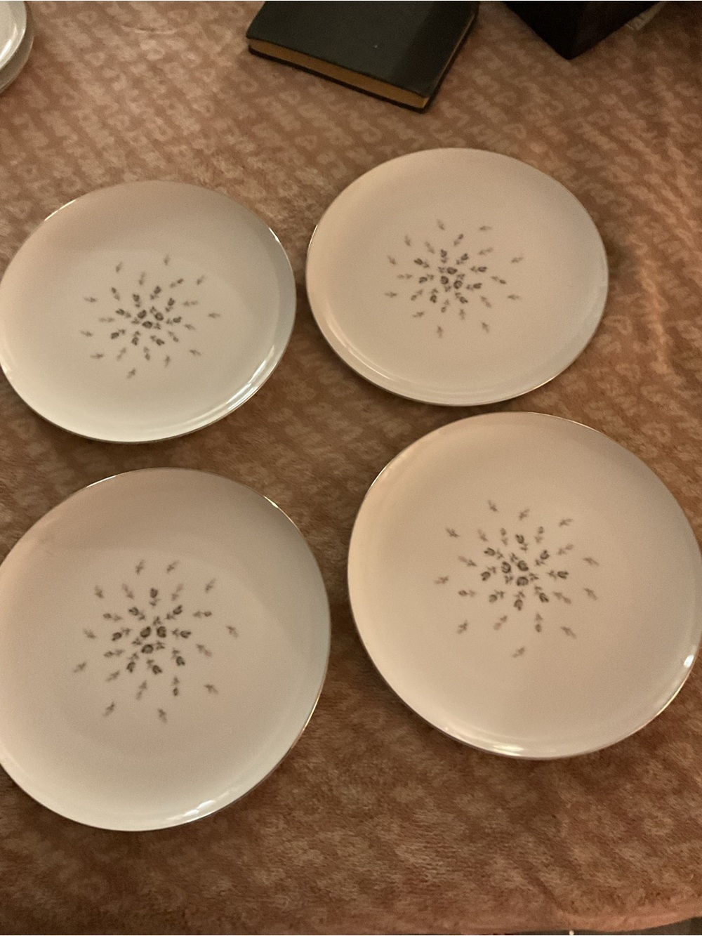 Set of 4 Sango Petite Bouquet Boutonniere Dinner Plates 10 5/8"